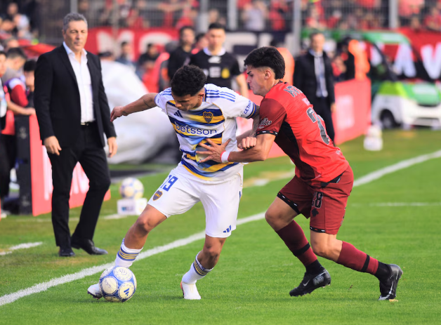 Boca reaccionó a tiempo y rescató un empate ante Newell’s en Rosario